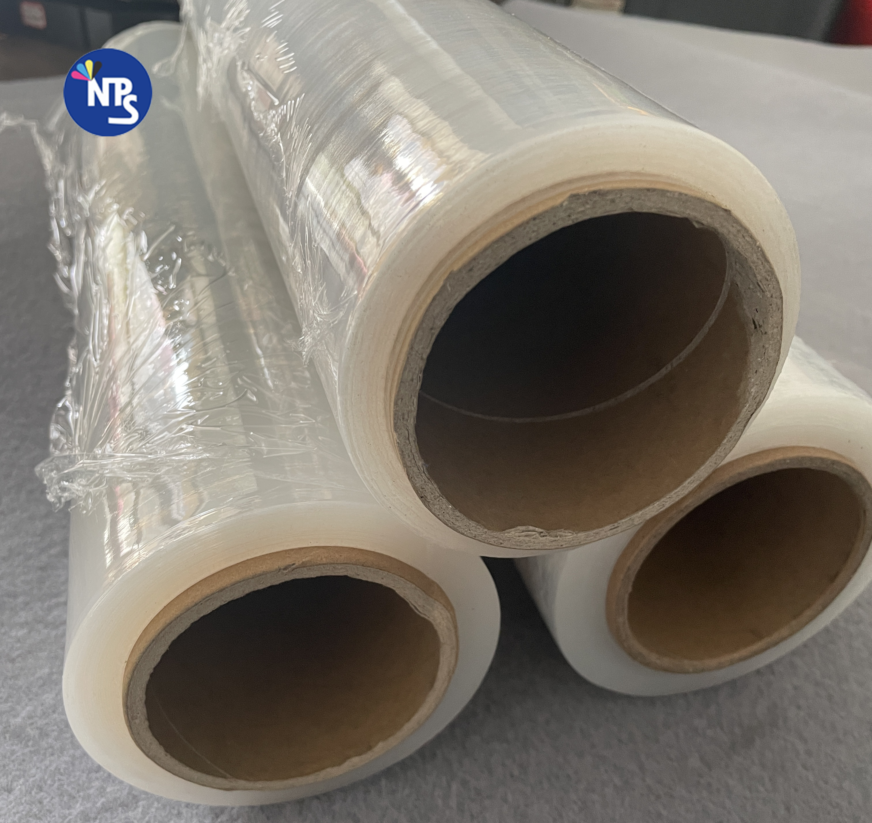 Film étirable souple brillant de qualité supérieure, personnalisé, en LLDPE, de qualité alimentaire, pour l'emballage manuel des palettes